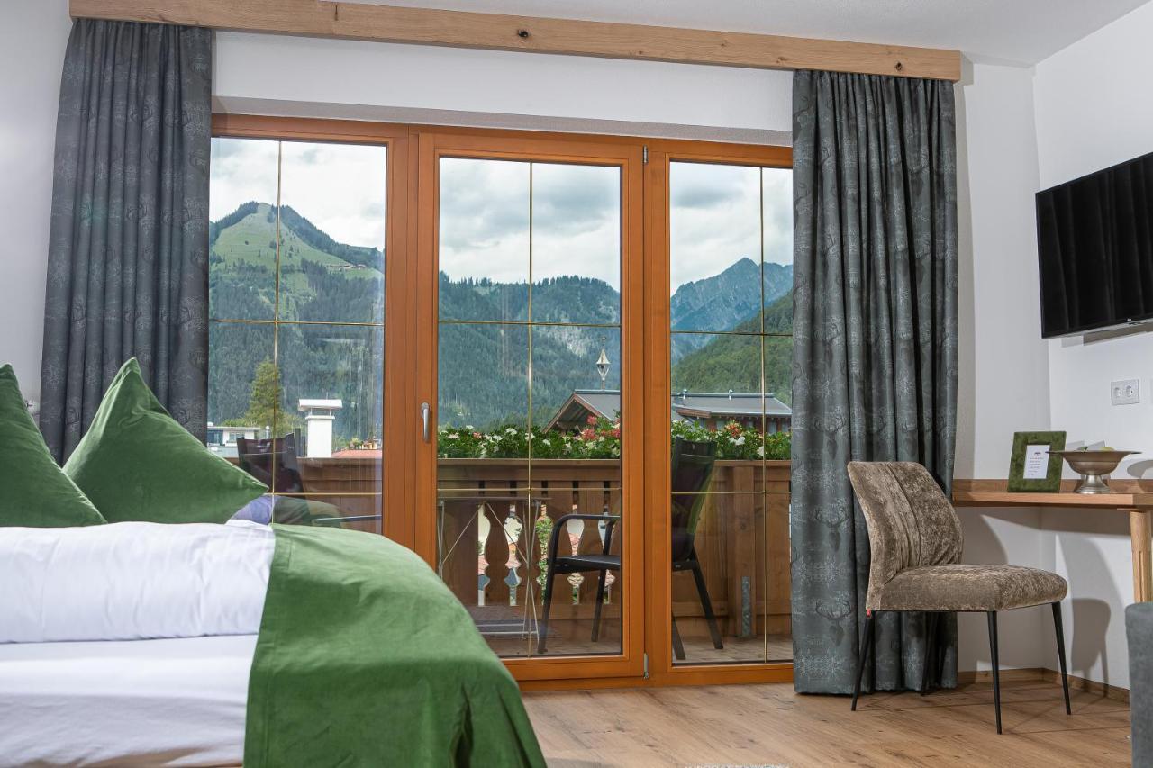 Gasthof Dorfwirt Sandgruber Ges.M.B.H Pertisau Buitenkant foto