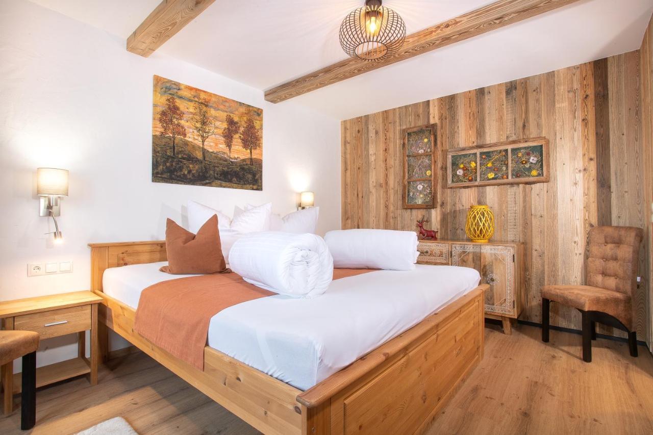 Gasthof Dorfwirt Sandgruber Ges.M.B.H Pertisau Buitenkant foto